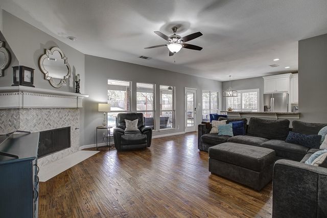 409 Love Bird Lane, Murphy, TX 75094