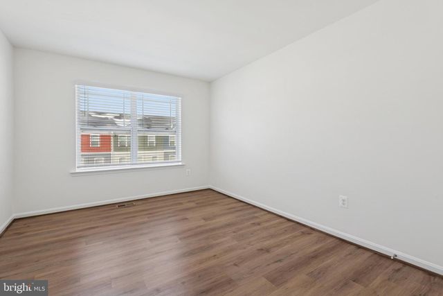 7830 WOLF RUN LN, Severn, MD 21144