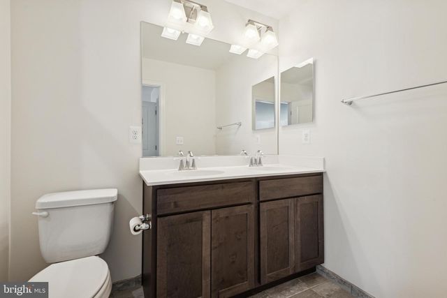 7830 WOLF RUN LN, Severn, MD 21144