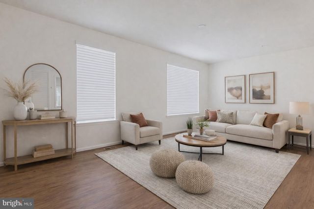 7830 WOLF RUN LN, Severn, MD 21144