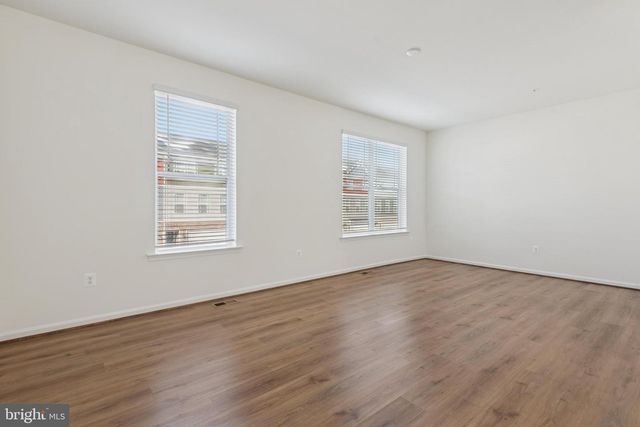 7830 WOLF RUN LN, Severn, MD 21144