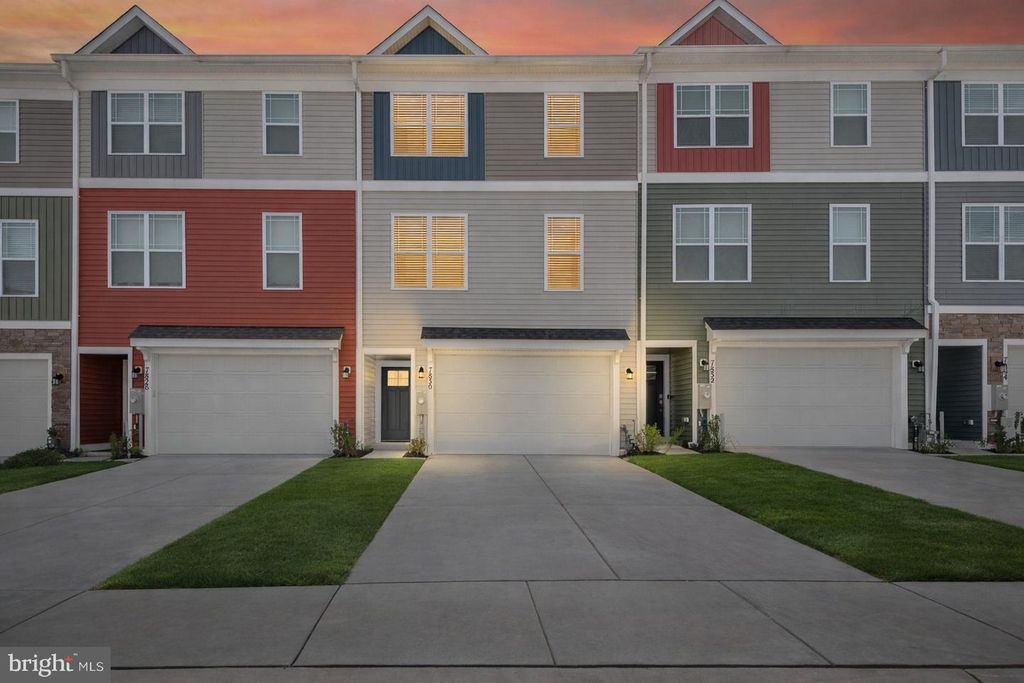 7830 WOLF RUN LN, Severn, MD 21144