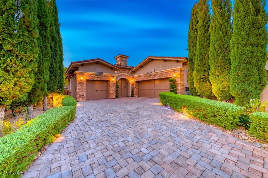 4 Rue Allard Way, Henderson, NV 89011