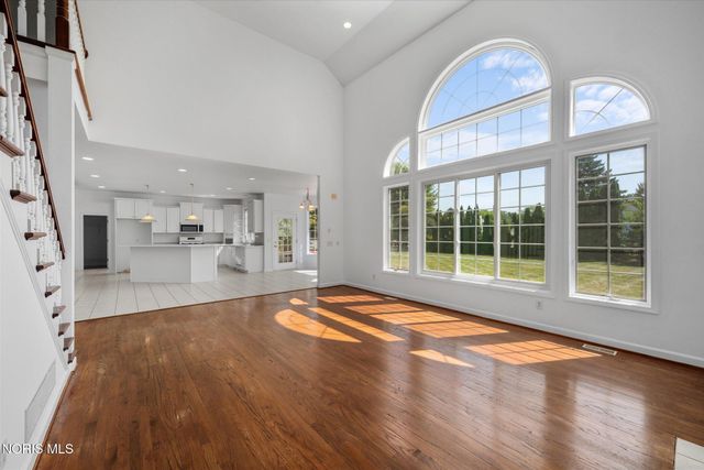 7439 Lock Mill Court, Maumee, OH 43537