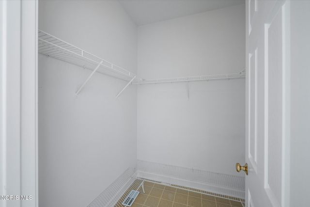 7439 Lock Mill Court, Maumee, OH 43537