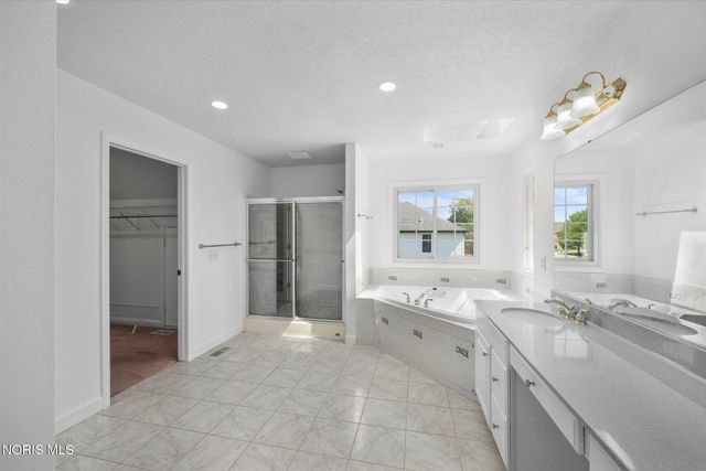 7439 Lock Mill Court, Maumee, OH 43537