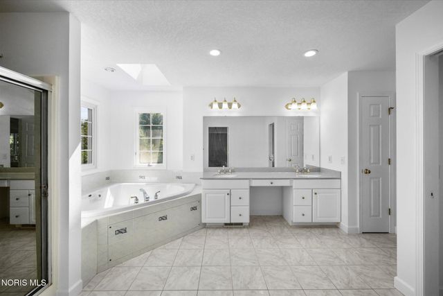 7439 Lock Mill Court, Maumee, OH 43537