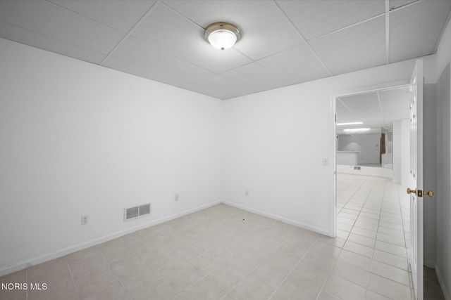 7439 Lock Mill Court, Maumee, OH 43537