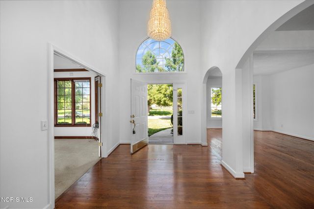 7439 Lock Mill Court, Maumee, OH 43537