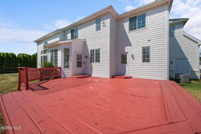 7439 Lock Mill Court, Maumee, OH 43537