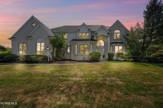 7439 Lock Mill Court, Maumee, OH 43537