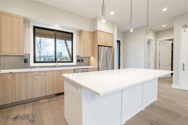 123 Creekbank Loop, Bozeman, MT 59718