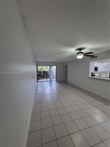 9447 Fontainebleau Boulevard 113, Miami, FL 33172