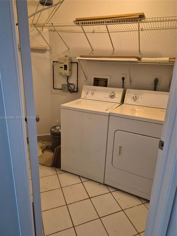 9447 Fontainebleau Boulevard 113, Miami, FL 33172