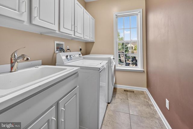 4 RANDOLPH CT, Mickleton, NJ 08056