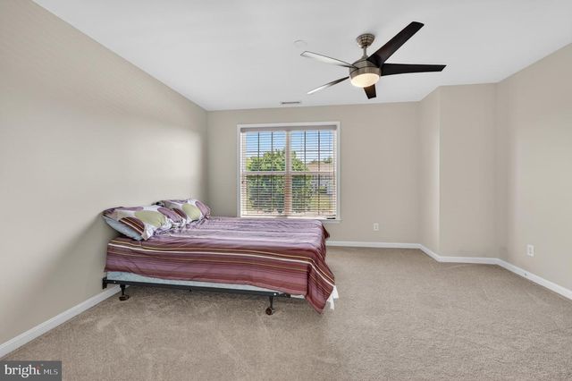 4 RANDOLPH CT, Mickleton, NJ 08056
