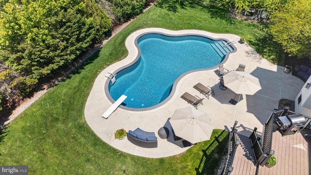 4 RANDOLPH CT, Mickleton, NJ 08056