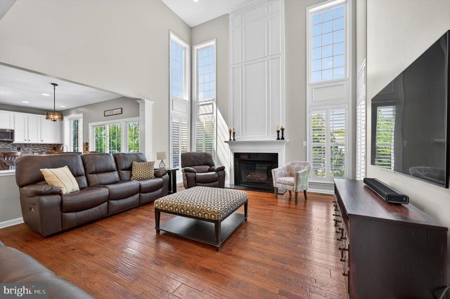 4 RANDOLPH CT, Mickleton, NJ 08056