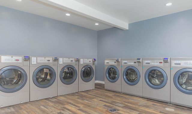 801 S Allen Genoa Road 112, South Houston, TX 77587