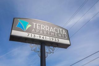 801 S Allen Genoa Road 112, South Houston, TX 77587