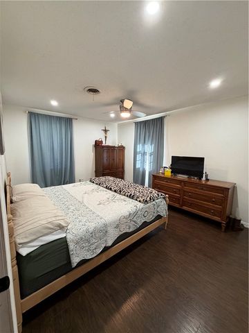 211 S Cumberland Avenue, Russellville, AR 72801