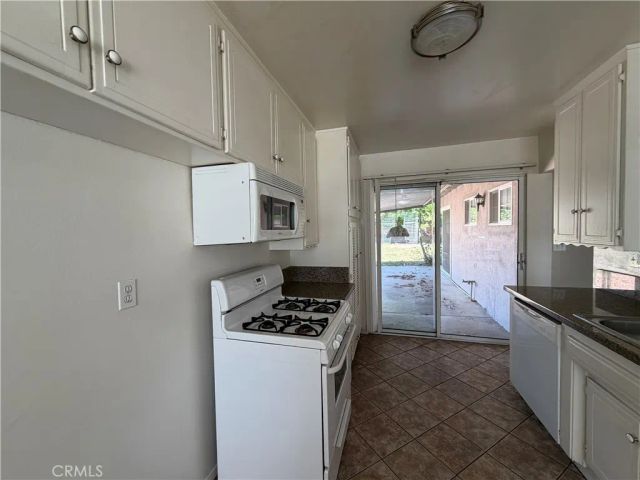 9943 Oso Avenue, Chatsworth, CA 91311