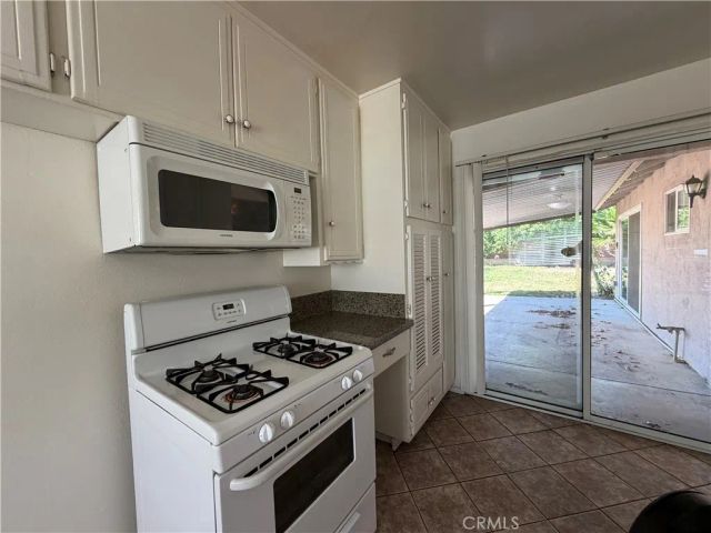 9943 Oso Avenue, Chatsworth, CA 91311