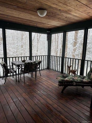 4 Greenlawn Road, Cortlandt Manor, NY 10567