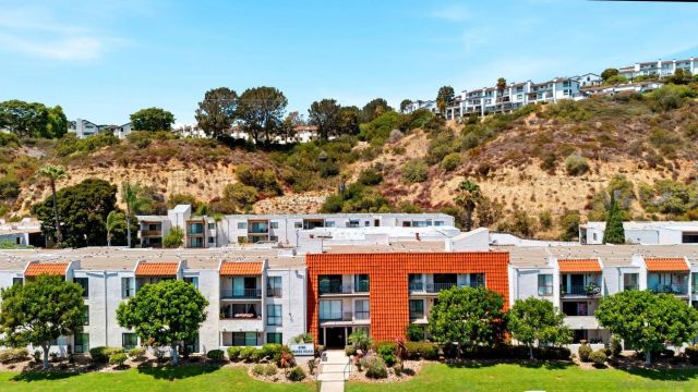 6780 Friars Rd 302, San Diego, CA 92108