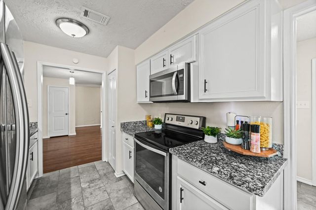 1515 Bamwick Drive, Houston, TX 77090