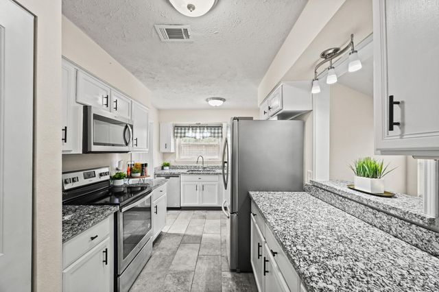 1515 Bamwick Drive, Houston, TX 77090