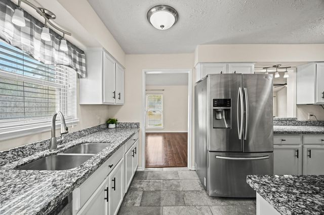 1515 Bamwick Drive, Houston, TX 77090