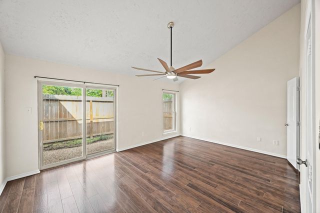 1515 Bamwick Drive, Houston, TX 77090