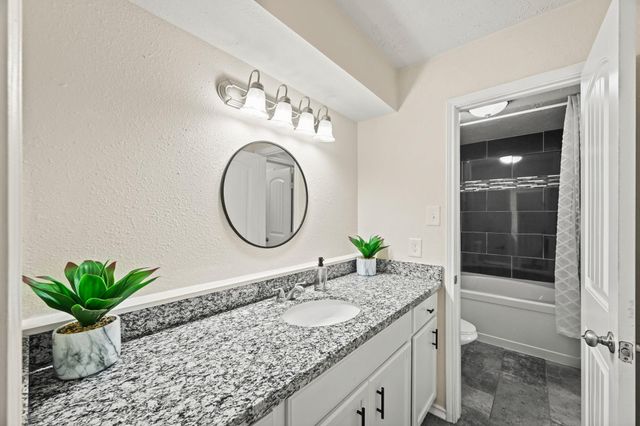 1515 Bamwick Drive, Houston, TX 77090