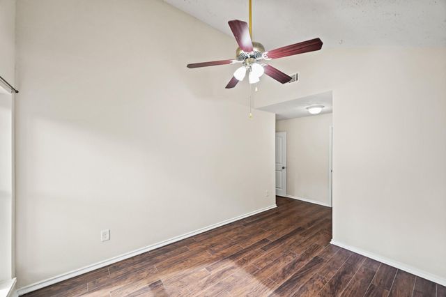 1515 Bamwick Drive, Houston, TX 77090