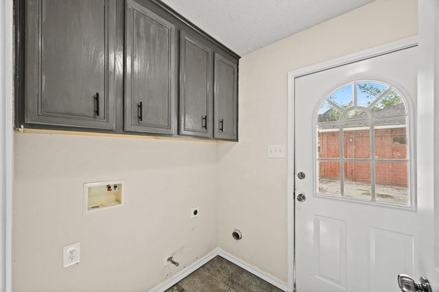 1515 Bamwick Drive, Houston, TX 77090