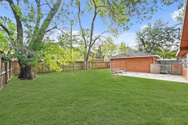 1515 Bamwick Drive, Houston, TX 77090