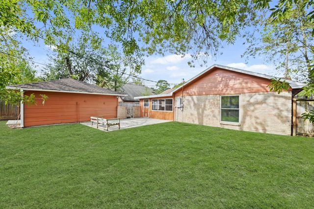 1515 Bamwick Drive, Houston, TX 77090