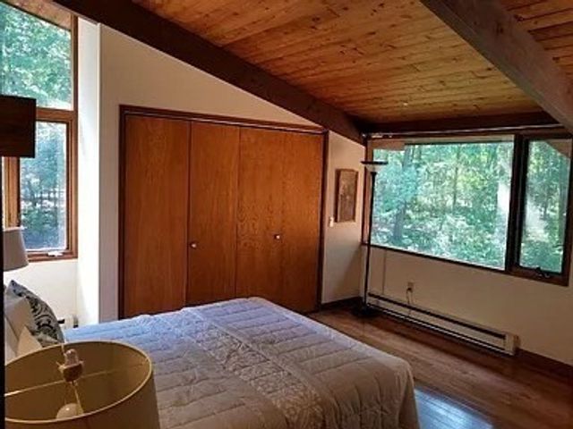 130 Indian Rd, Carlisle, MA 01741