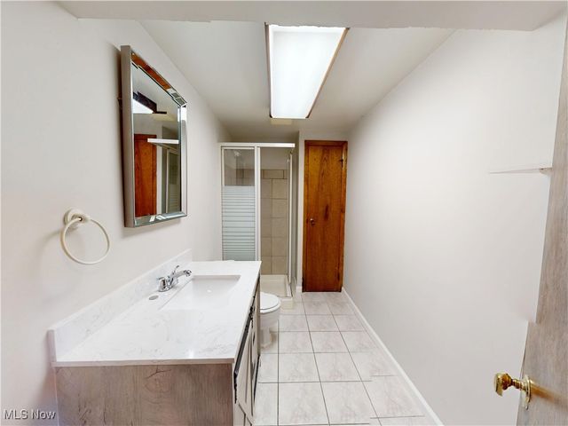 211 W Overlook Drive, Eastlake, OH 44095