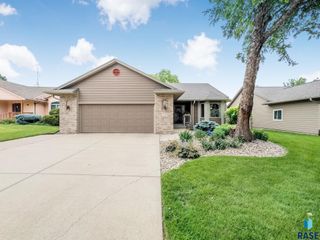 120 N Detroit Ave Avenue, Sioux Falls, SD 57110