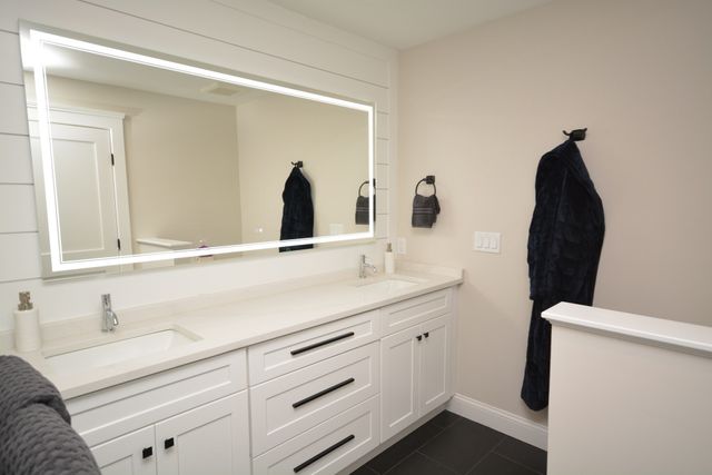 361 Salem St. 2, Wakefield, MA 01880