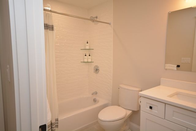 361 Salem St. 2, Wakefield, MA 01880