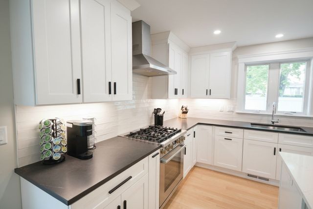 361 Salem St. 2, Wakefield, MA 01880