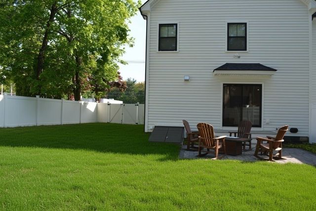 361 Salem St. 2, Wakefield, MA 01880
