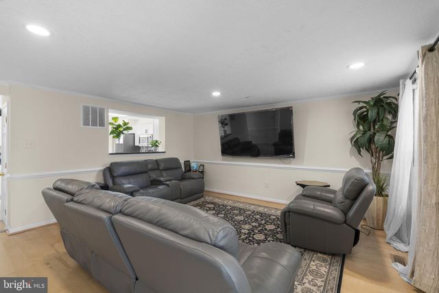 7242 EARLY GOLDEN LN, Pikesville, MD 21208