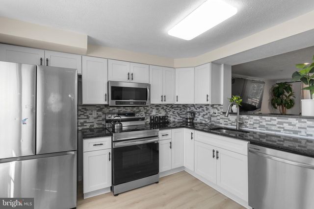 7242 EARLY GOLDEN LN, Pikesville, MD 21208