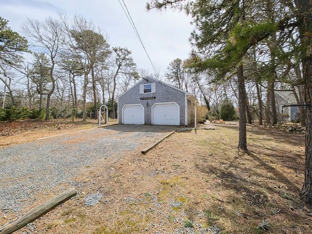 527 S Orleans Rd, Brewster, MA 02631