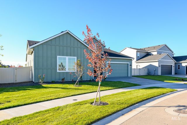 5259 W River Oaks Dr, Meridian, ID 83646
