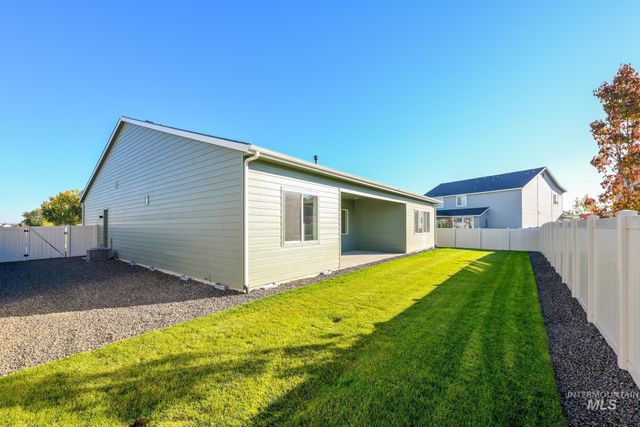 5259 W River Oaks Dr, Meridian, ID 83646